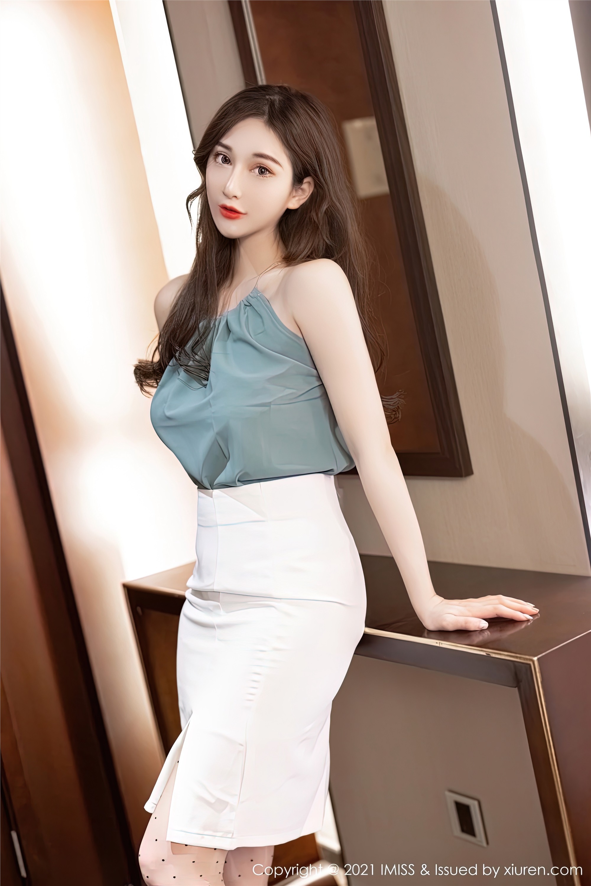 IMiss爱蜜社 2021.05.10 Vol.590 Lavinia肉肉